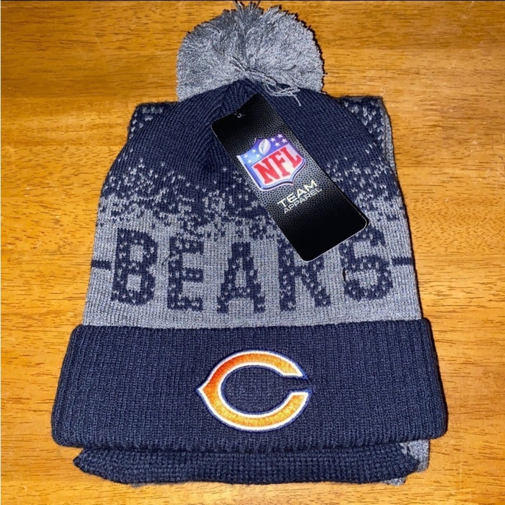 Men’s Chicago Bears NFL Beanie And Scarf One Size Fits Most. NWT.
